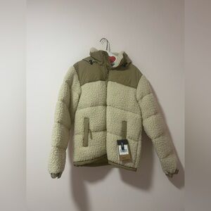 NWT The North Face - Sherpa Nuptse Jacket in Bleached Sand Kelp Tan - Small